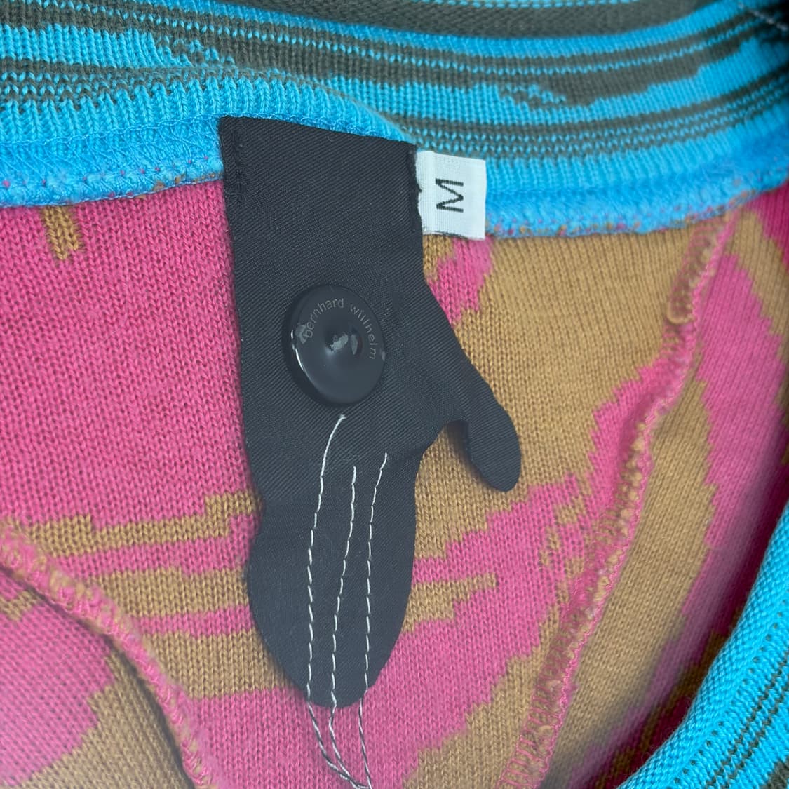 버나드윌헴 패턴 니트 티셔츠 상품이미지3