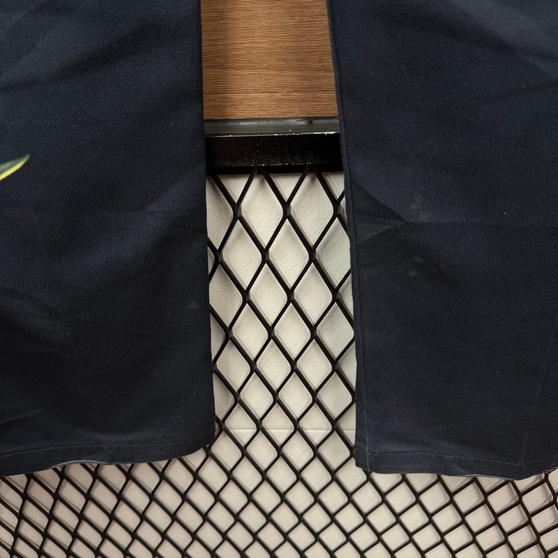 디키즈 슬림 스트레이드 핏 코튼 팬츠 후면 로고 포인트 네이비 상품이미지9