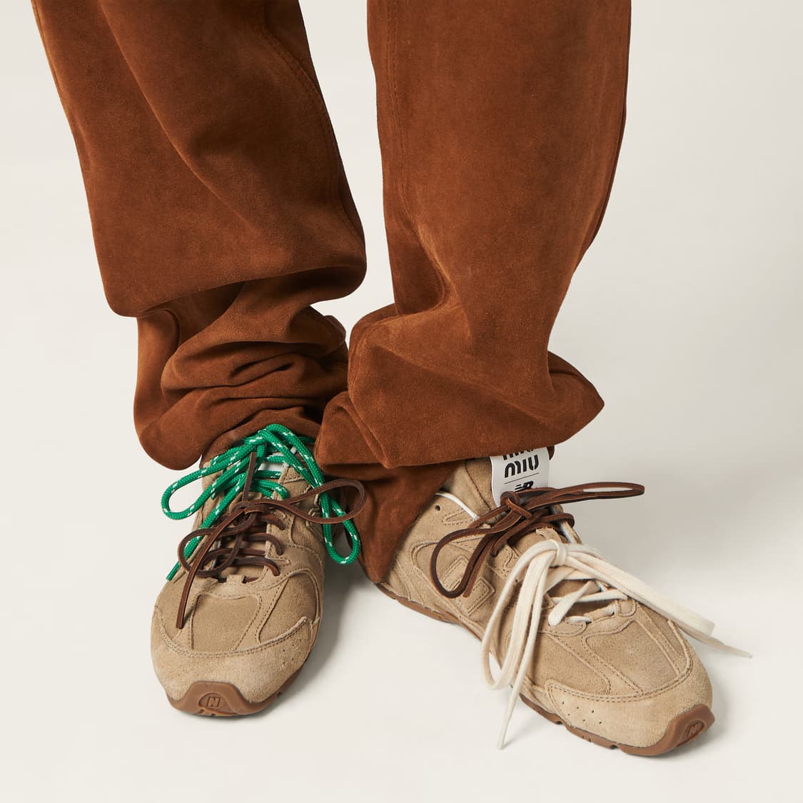 [36]미우미우 x 뉴발란스 26ss 스니커즈/에크루 상품이미지2