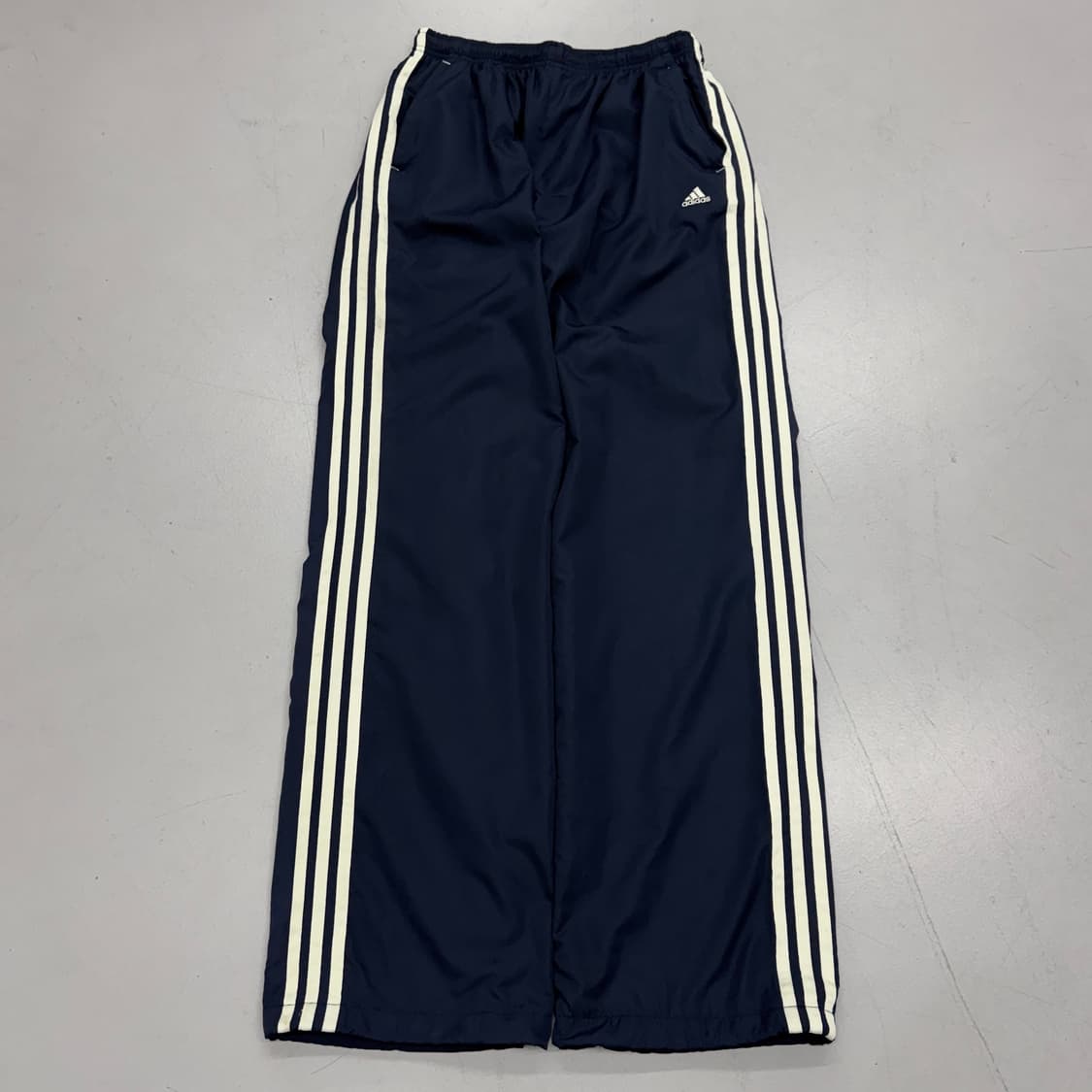 아디다스 00s 삼선 올드스쿨 와이드 바람막이 트랙팬츠 상품이미지2