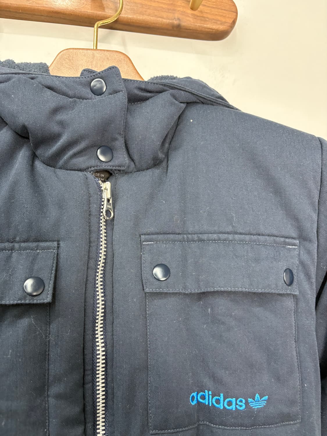 아디다스 네이비 윈터봄버 숏패딩 A3047 상품이미지3