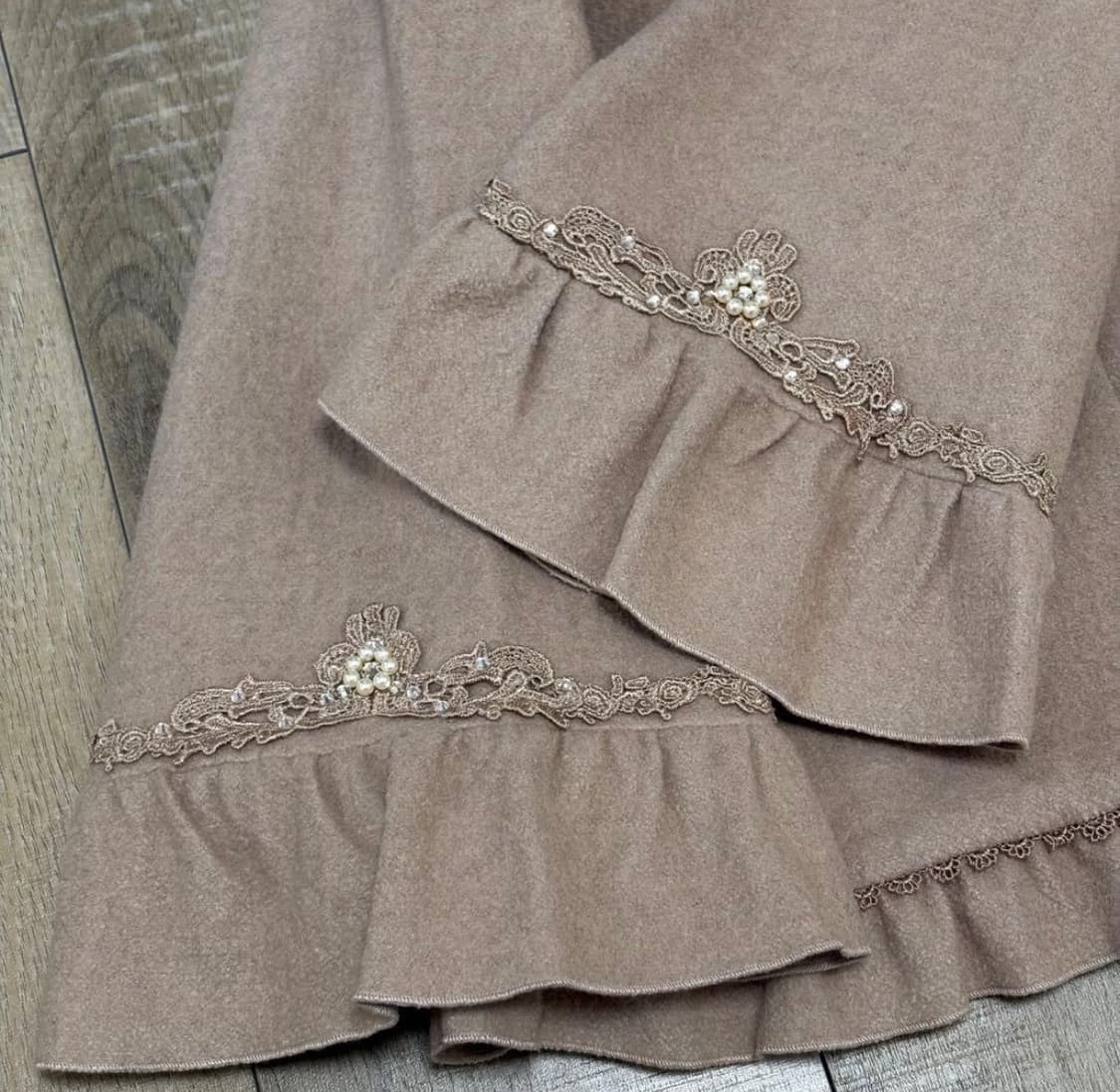 엑시즈팜 퍼 판초 프릴 레이스 진주 케이프 숏코트  상품이미지4