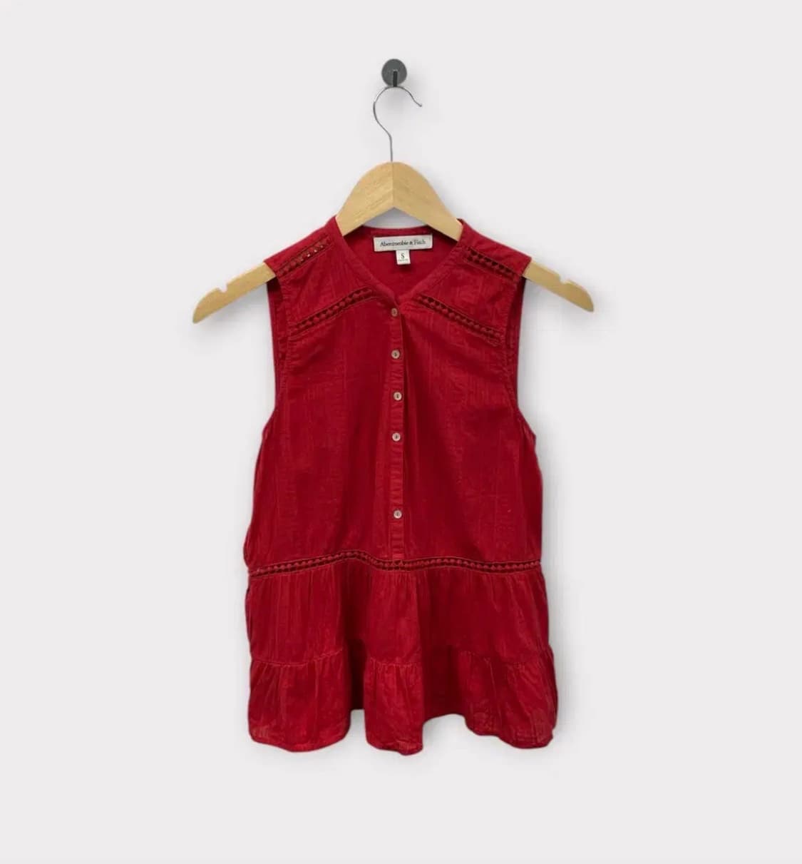 아베크롬비 A&F 레드 탑 프릴나시 S 상품이미지1