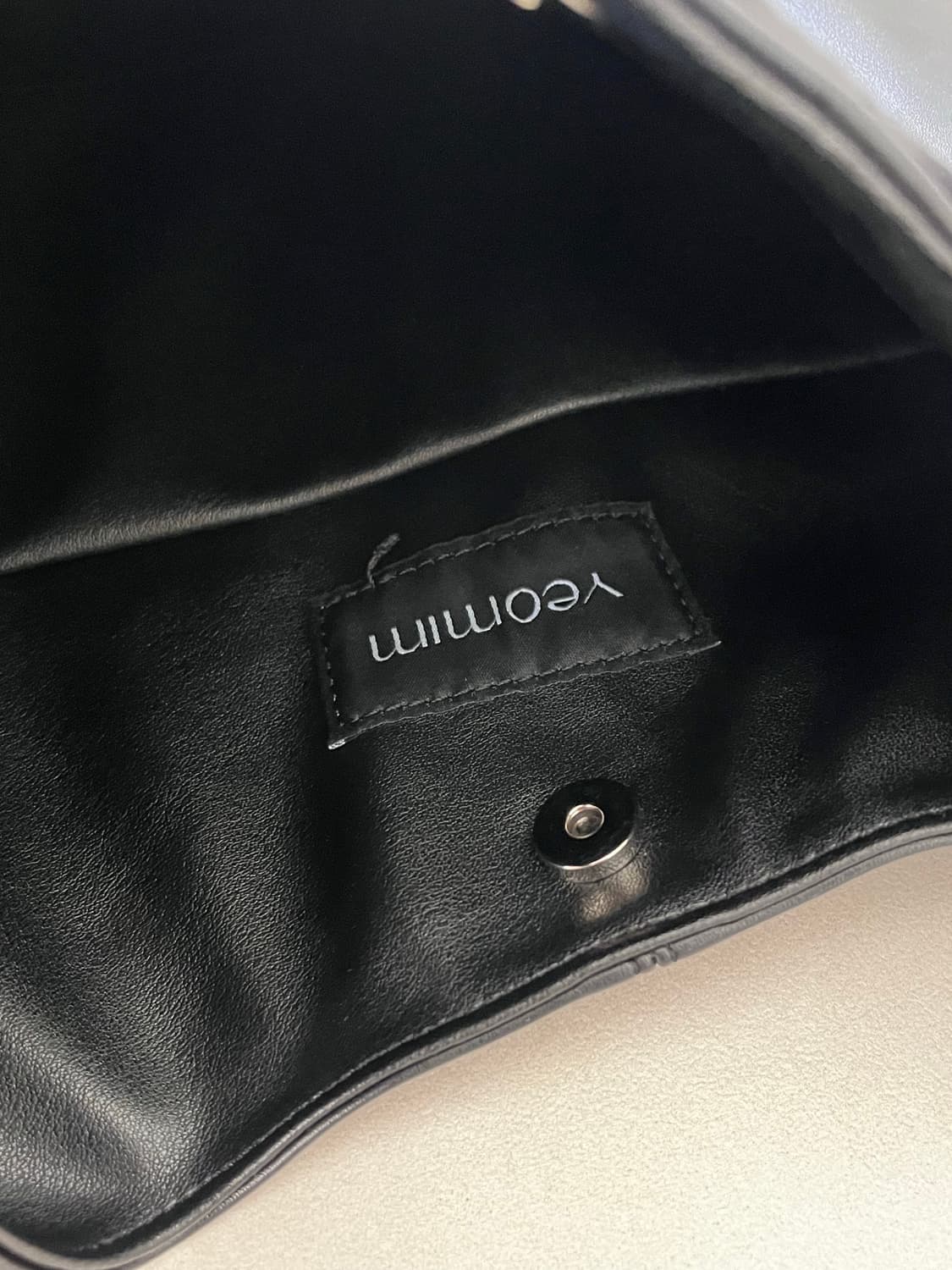 여밈 medium slash hobo bag (black) 상품이미지3