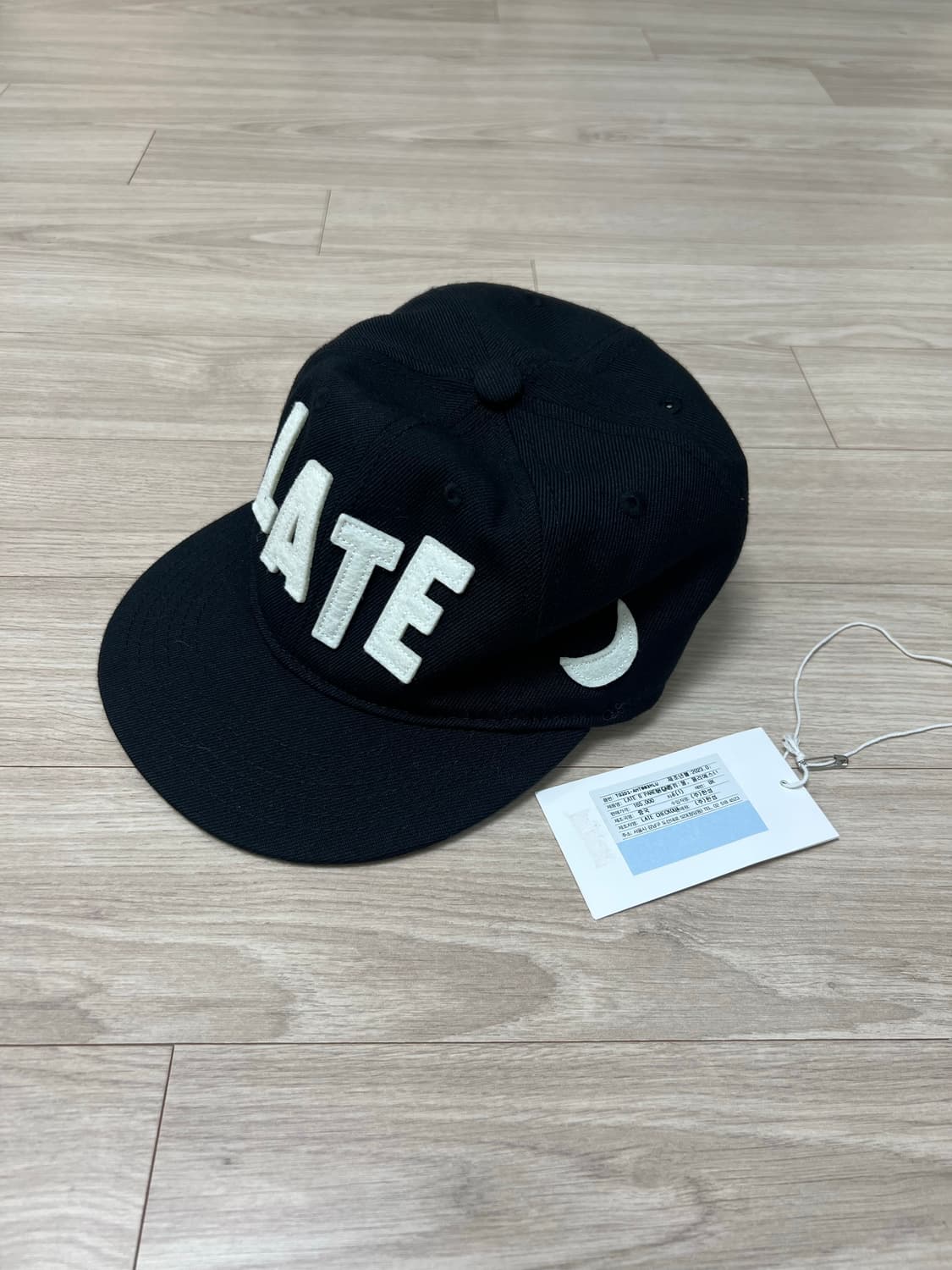 레이트 체크아웃(LATE CHECKOUT) 볼캡 상품이미지1