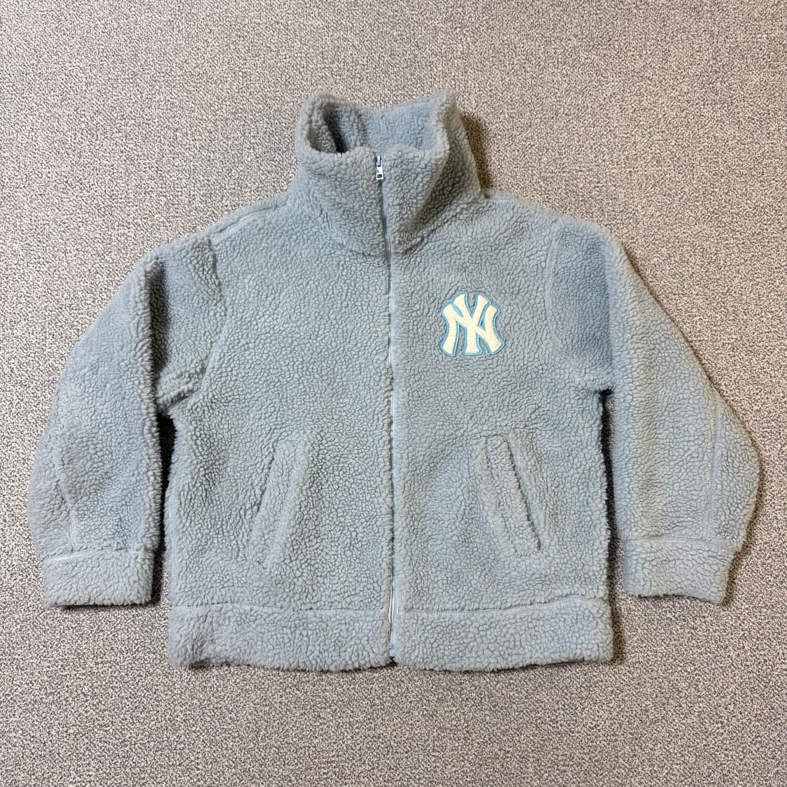 [정가 18만원] MLB 양털 후리스 여성용 상품이미지2