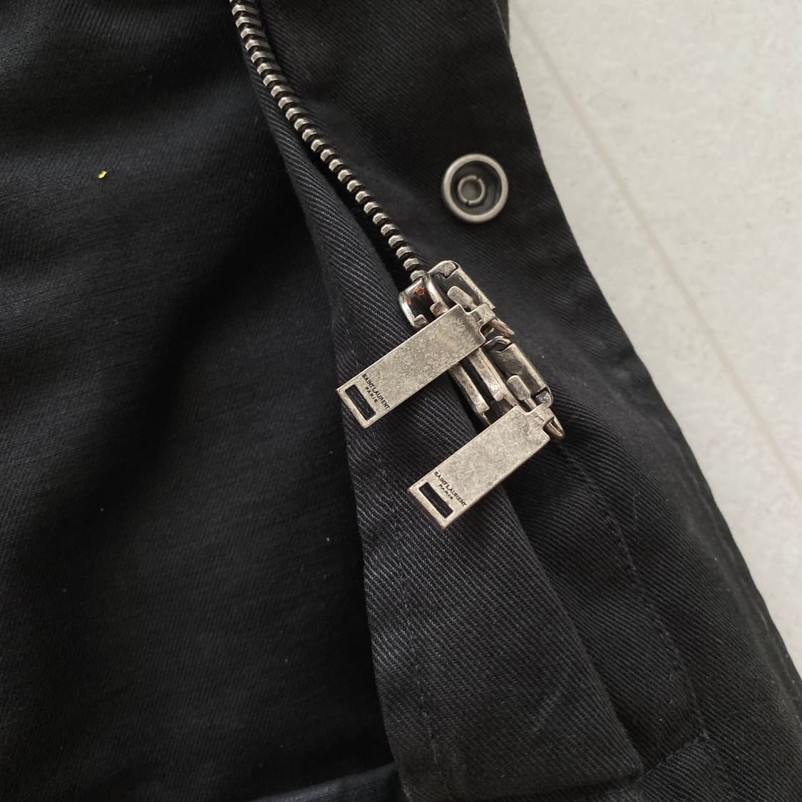 [L] 생로랑 17FW 밀리터리 카고자켓 블랙 상품이미지5