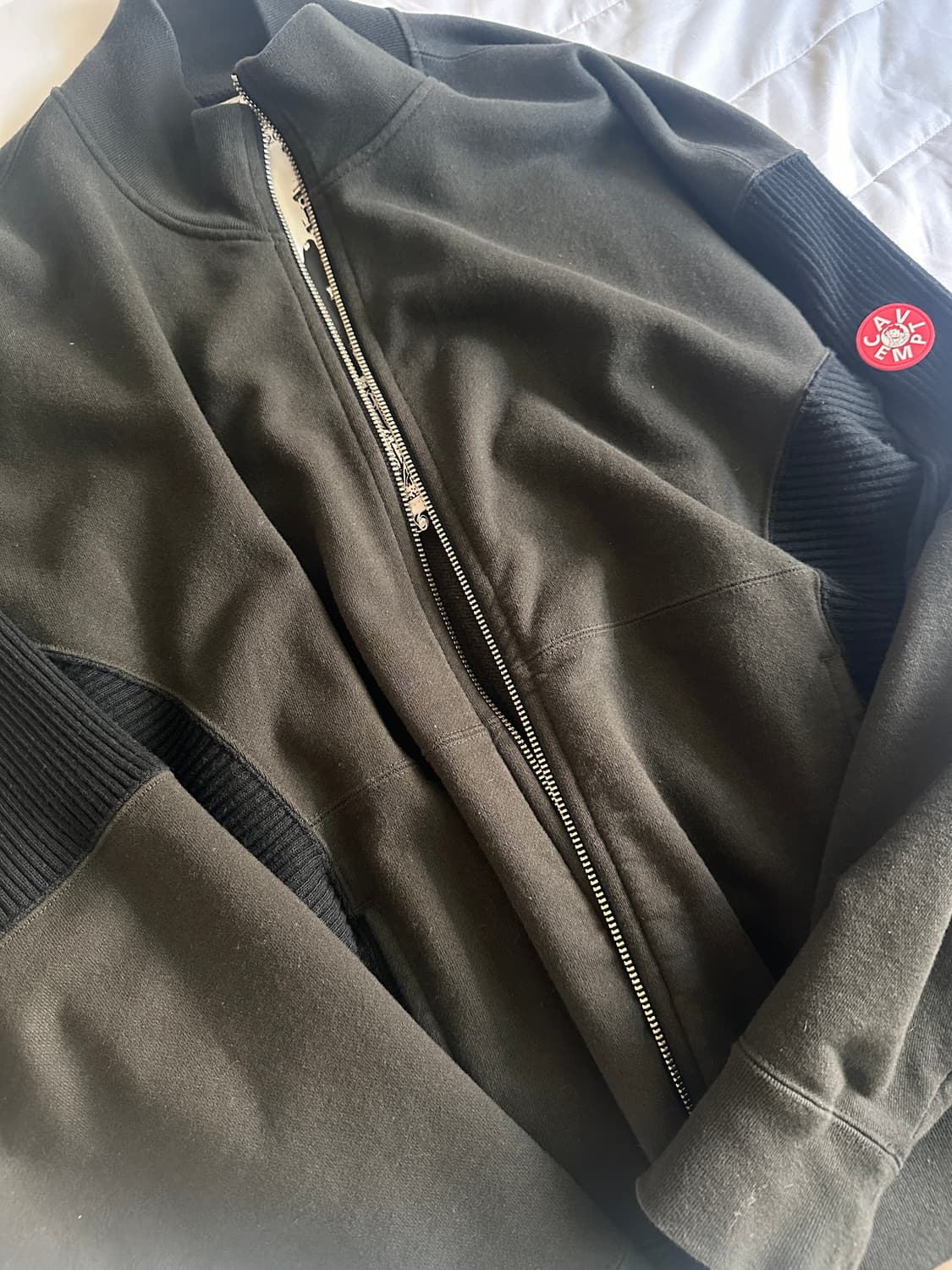 [L] 카브엠트 와이드 립 컷 집업 자켓 상품이미지1