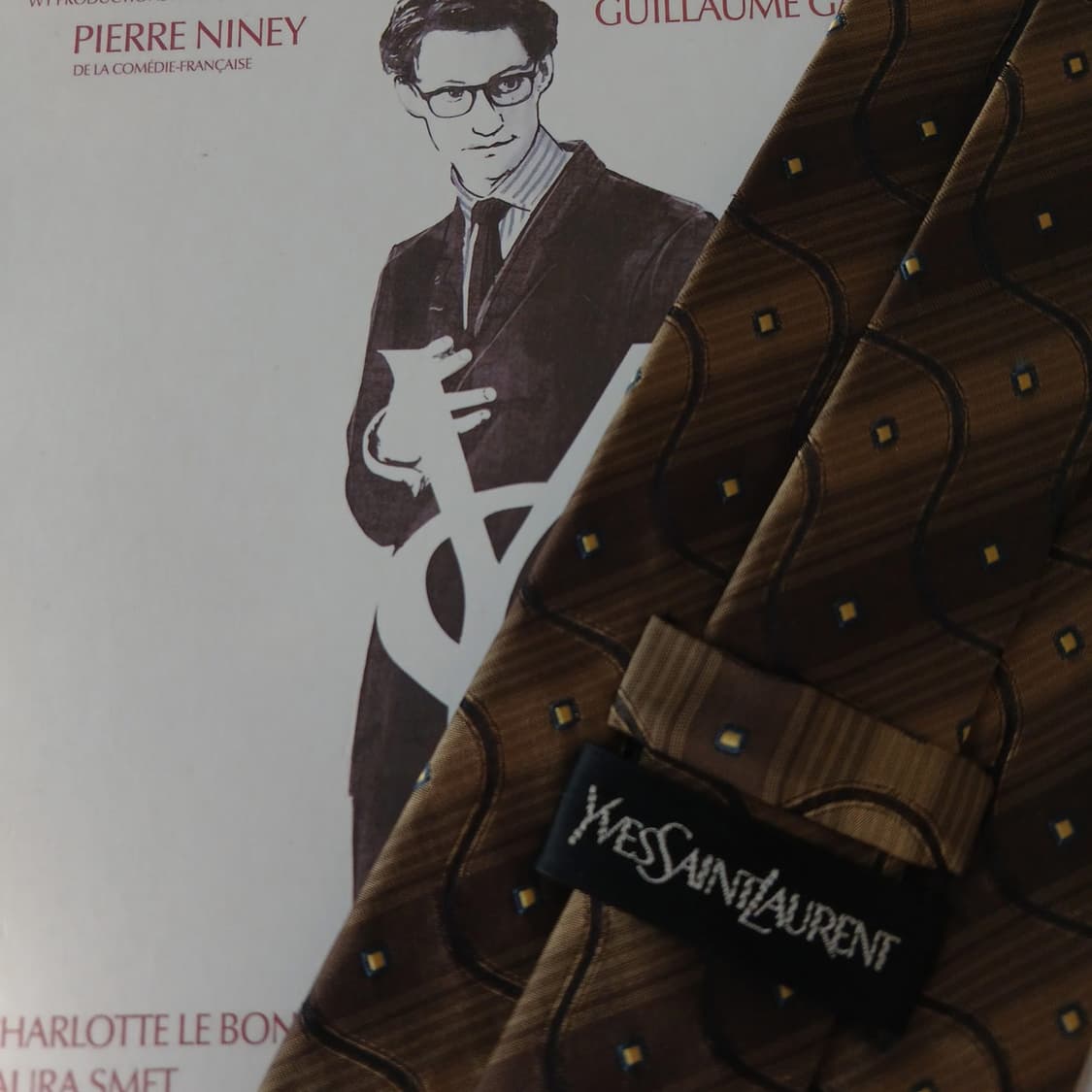 입생로랑 실크 브라운 웨이브 패턴 넥타이 9.6cm A+등급 A18966 상품이미지5