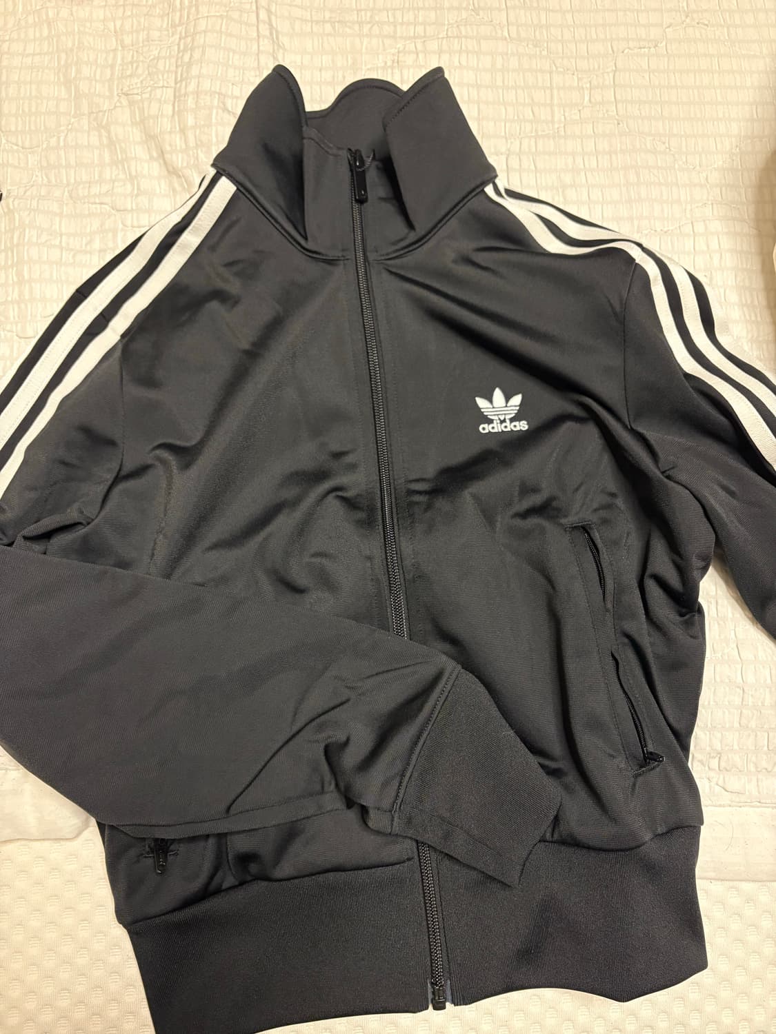 아디다스 아디컬러 클래식 파이어버드 트랙탑 블랙 여성용 크롭 크림 무신사 상품이미지2