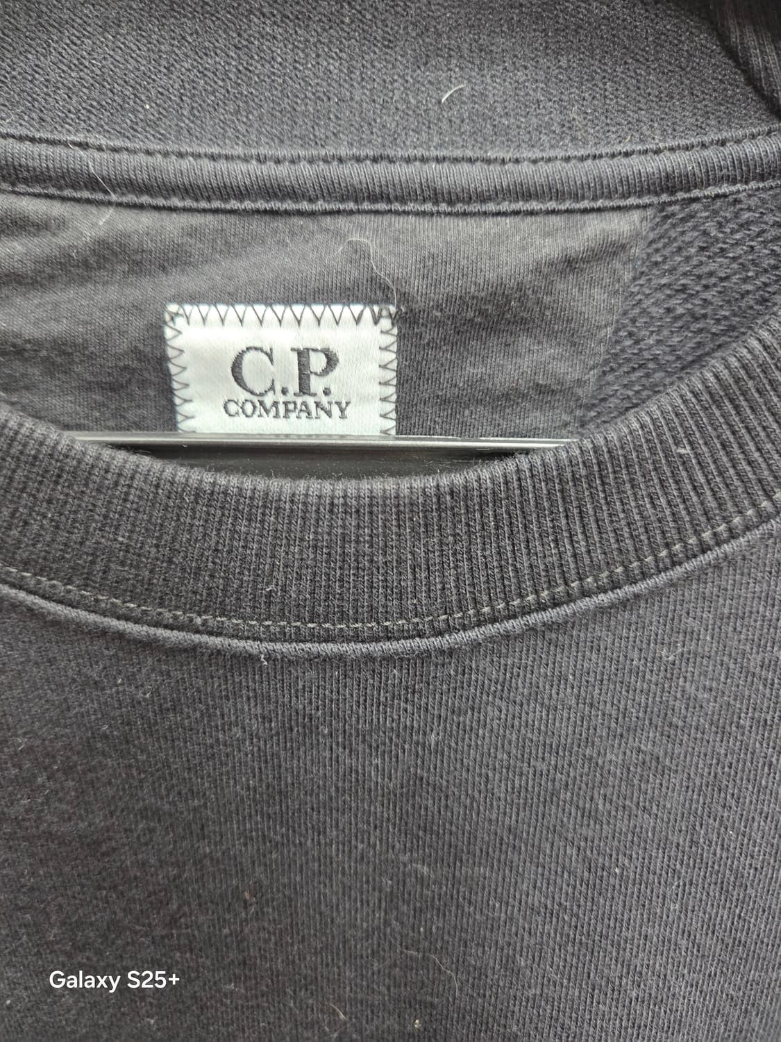 CP 블랙   맨투맨     상품이미지1