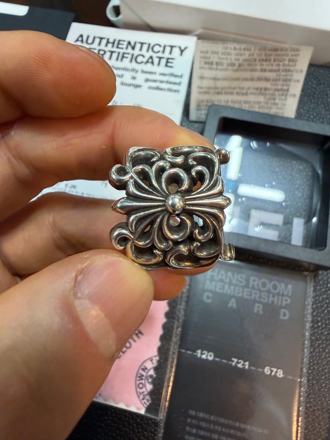 크롬하츠 정품 버터플라이반지  17호 사이즈 한스룸 풀구성 팝니다.!! 상품이미지3