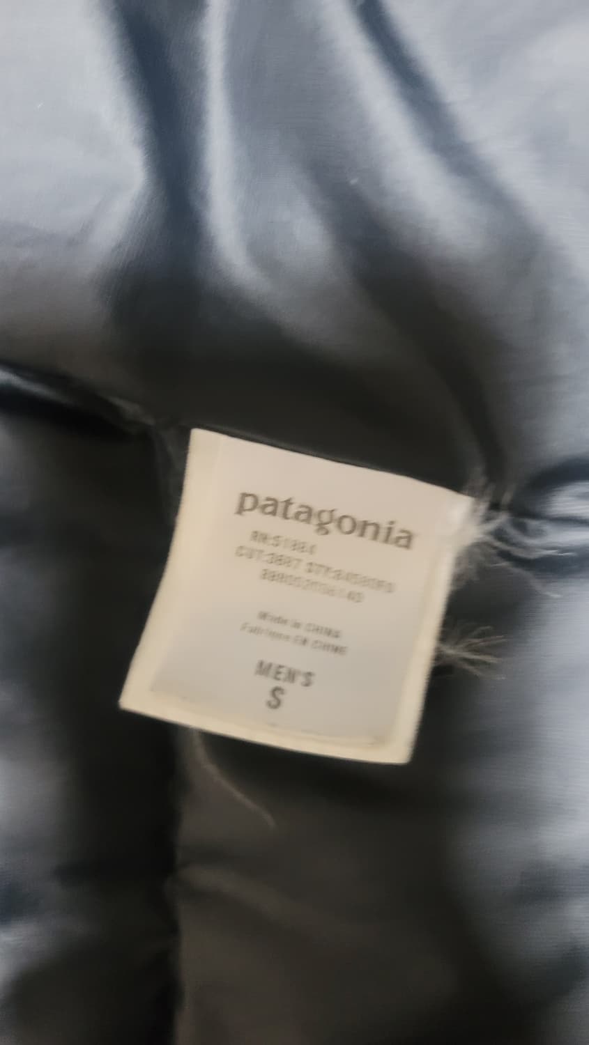 파타고니아 피츠로이 구형 패딩 상품이미지4