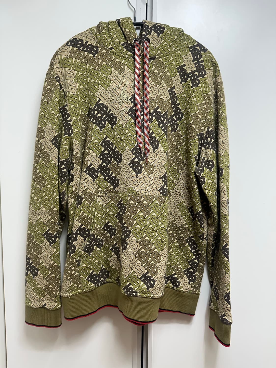 버버리 모노그램 카모플라주 후드티 M 상품이미지1