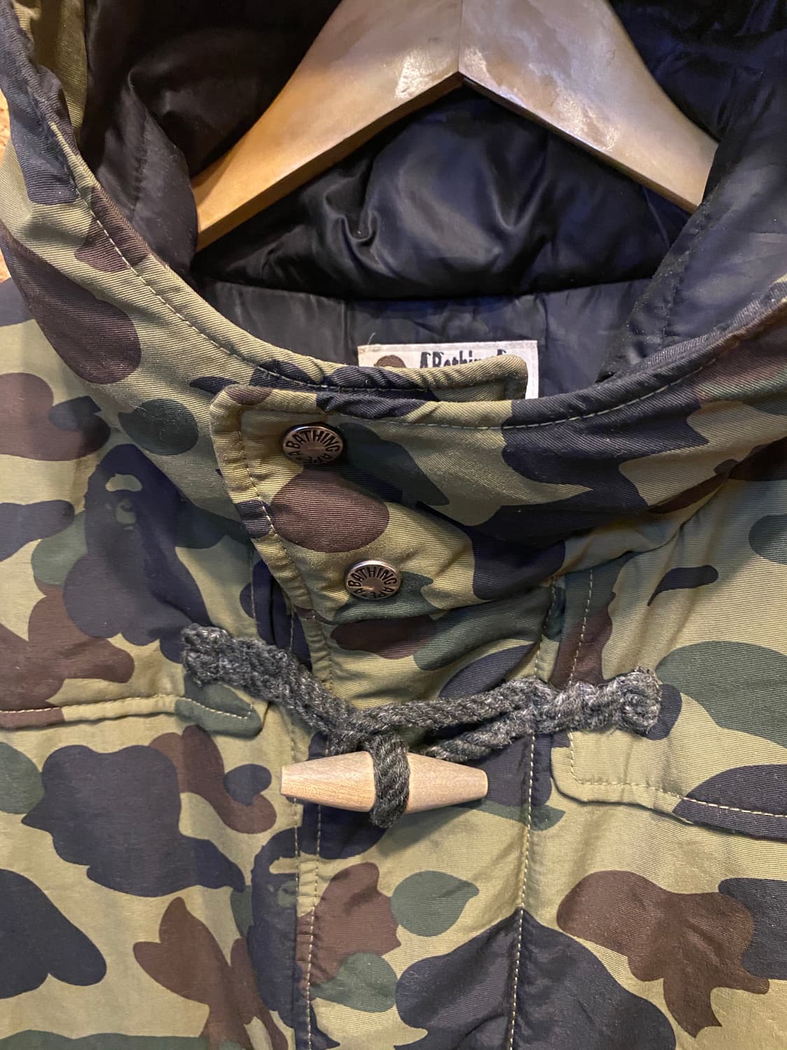 BAPE 1st camo 떡볶이 패딩 자켓 M size 상품이미지4