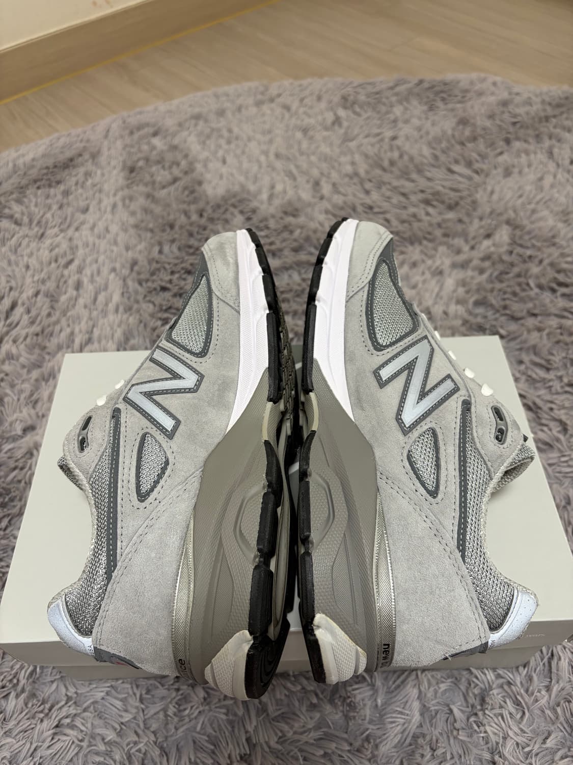 뉴발란스990v4 그레이 260사이즈 새상품 상품이미지4