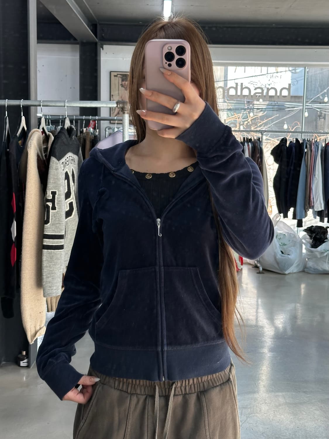 쥬시꾸뛰르 컬러큐빅 벨루어 후드집업 상품이미지3