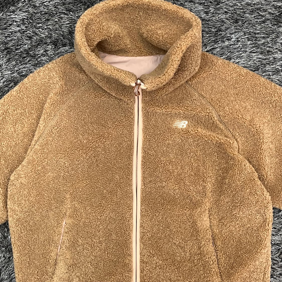 뉴발란스 여성 리버시블 자켓 (85) 상품이미지2