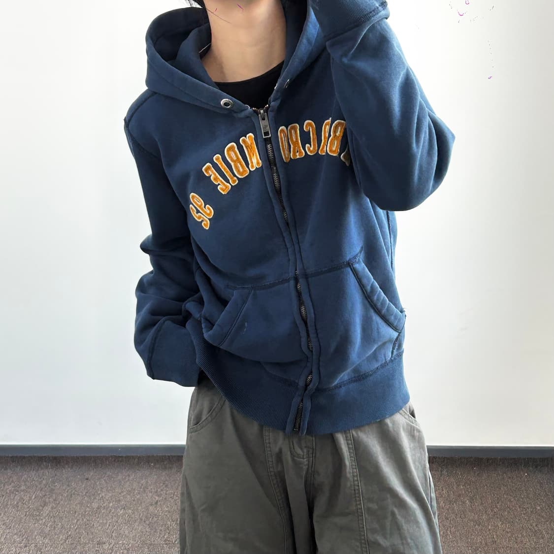 Abercrombie 아베크롬비 스펠아웃로고 네이비 후드집업 상품이미지2