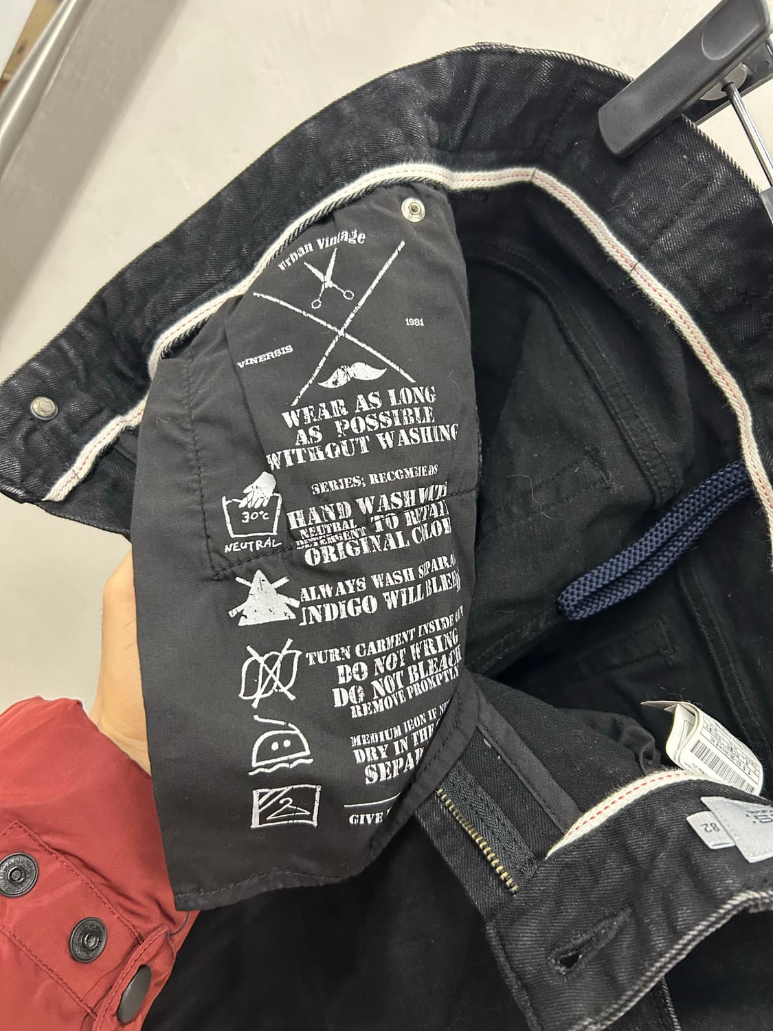 시리즈(series) 블랙 청바지 상품이미지7