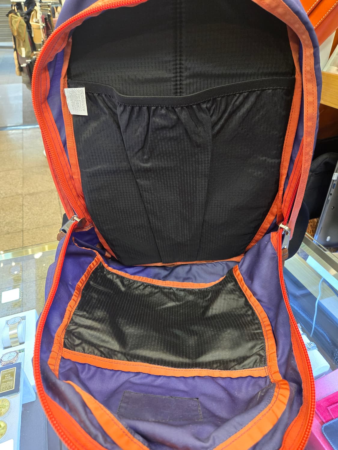 그레고리 데이팩(26L) - 퍼플/오렌지 배색 상품이미지3