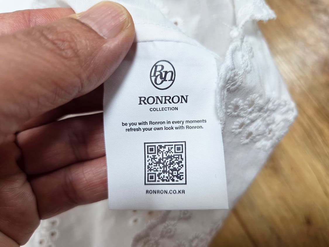 론론(RONRON) 아일렛 스캘럽 하트포켓 셔츠 프리사이즈 새상품 상품이미지10