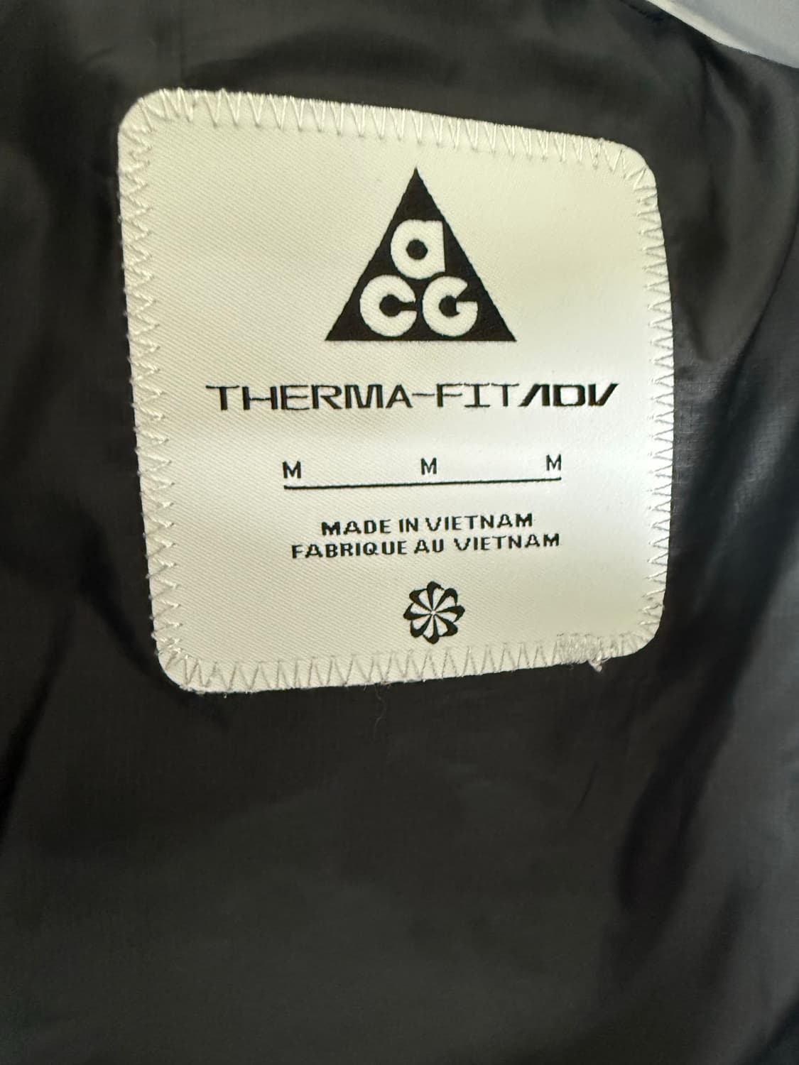 나이키 써마 핏 루나 레이크 패딩 상품이미지2