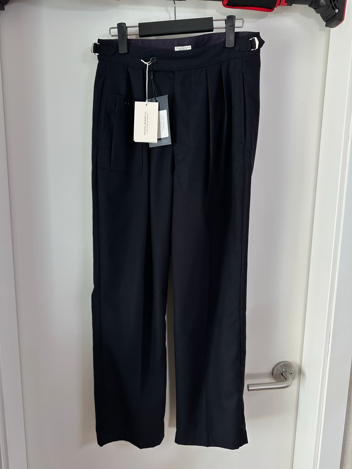 새상품 phigvel 다크네이비 울 트라우져 상품이미지1