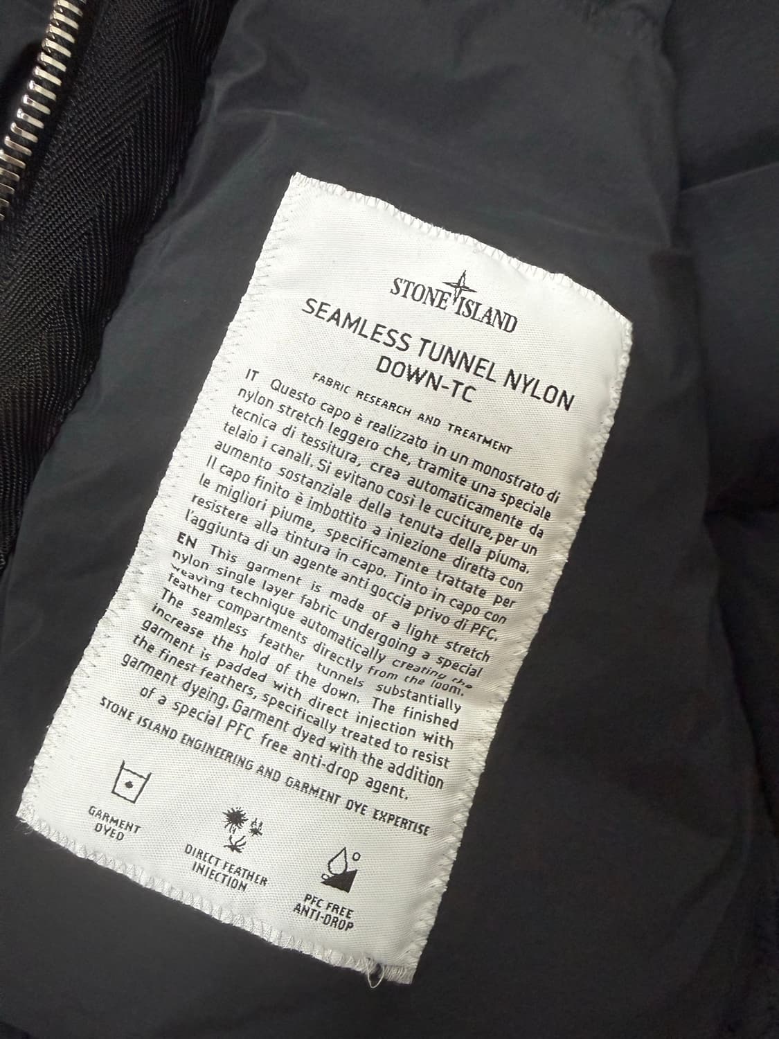 스톤아일랜드 심리스 패딩 m사이즈 상품이미지4