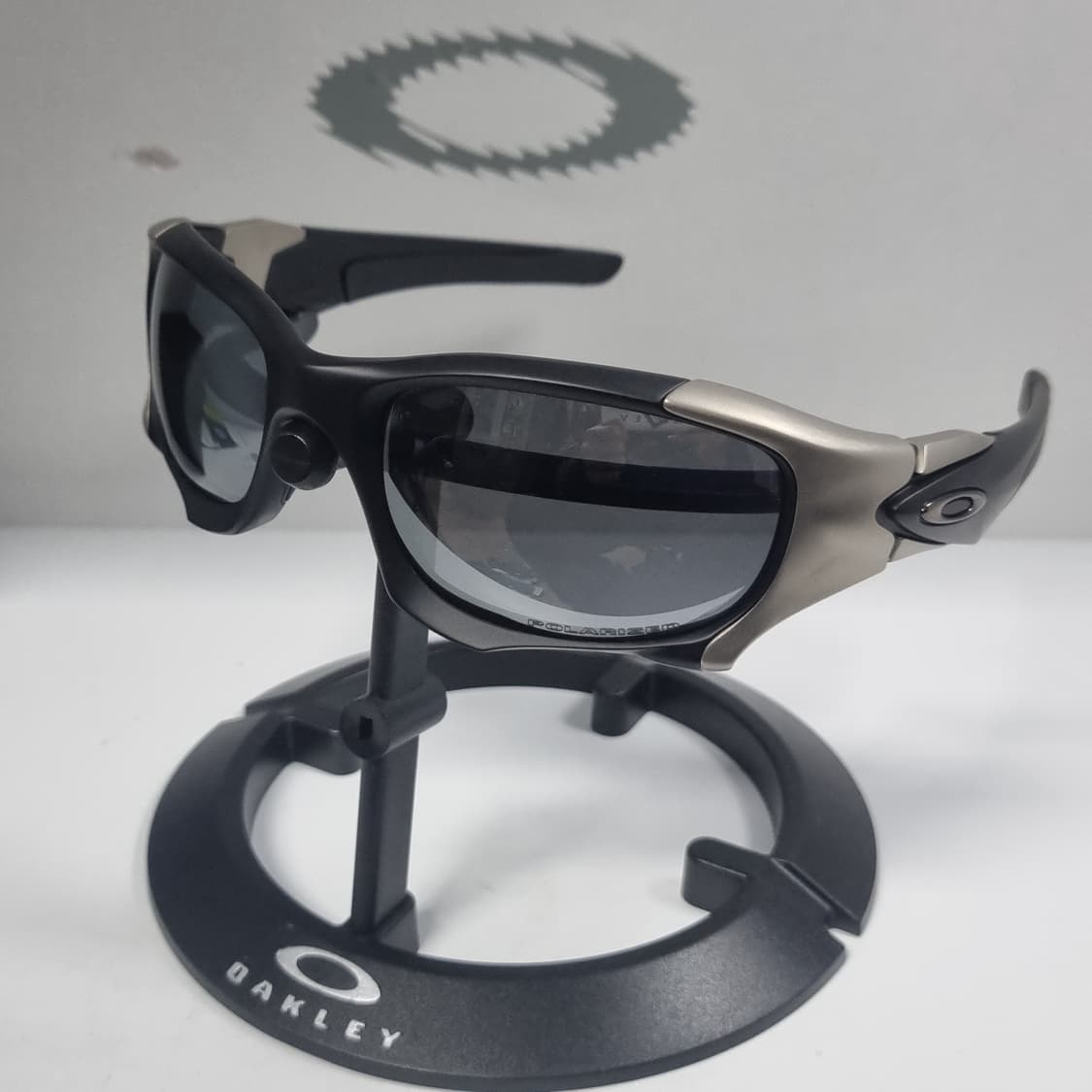 오클리 핏보스 II 매트블랙 티타늄 미사용 상품이미지3