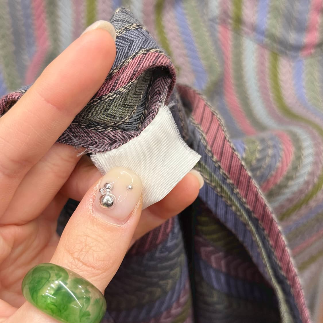 미쏘니 오픈카라 셔츠 헤링본 스트라이프 패턴 디테일 멀티컬러 상품이미지8