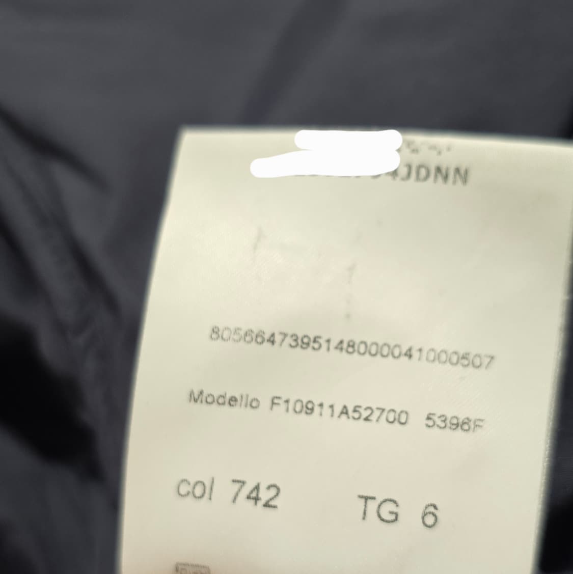 몽클레어 예레스 패딩 6사이즈 110 판매 상품이미지5