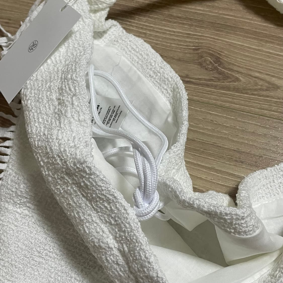 보르 삼각 프린지 숄더백 상품이미지3