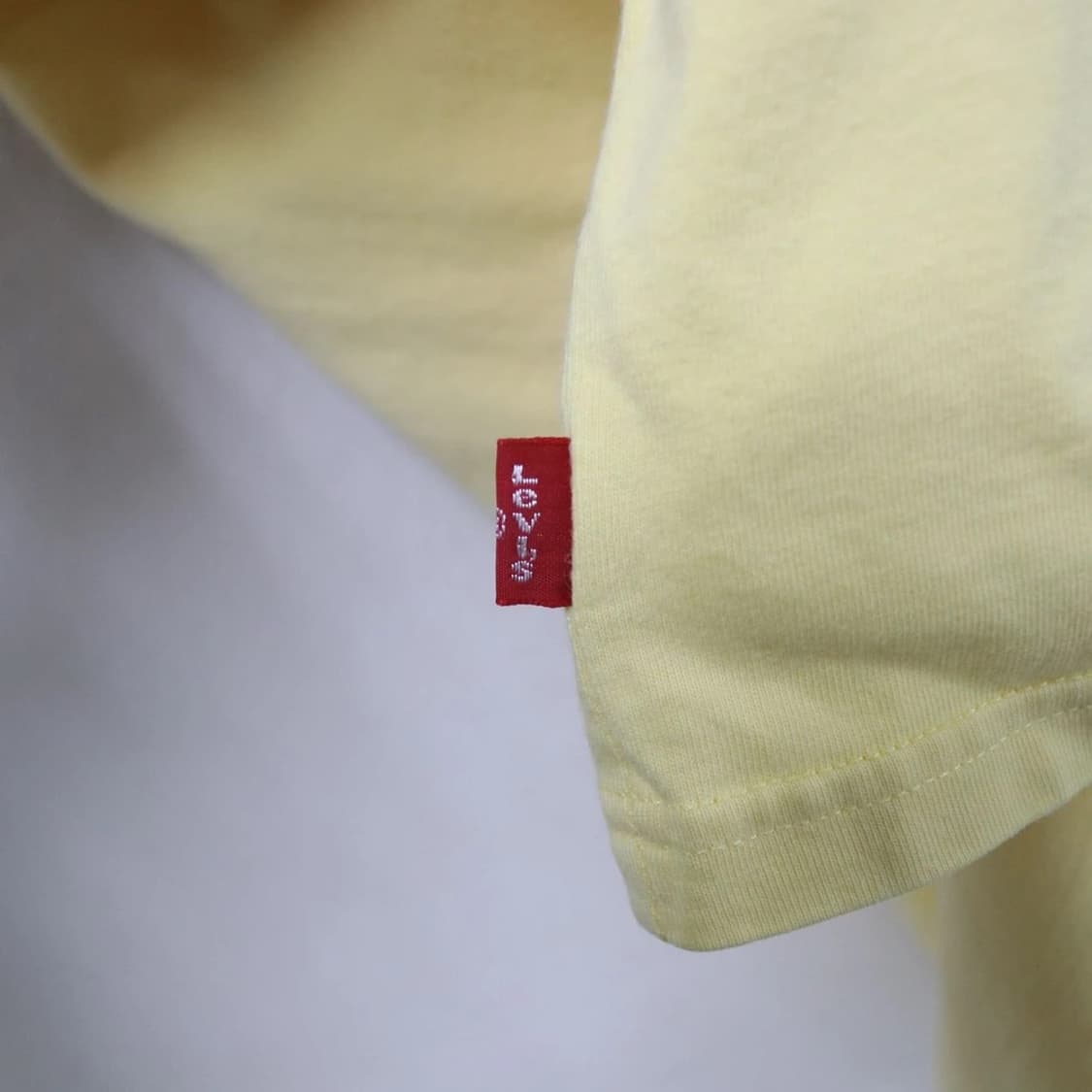 VINTAGE LEVI’S LIGHT YELLOW SHORT SLEEVE 상품이미지8