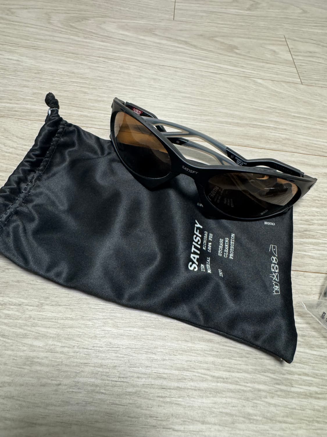 오클리x새티스파이 플란타리스 매트 블랙 상품이미지4