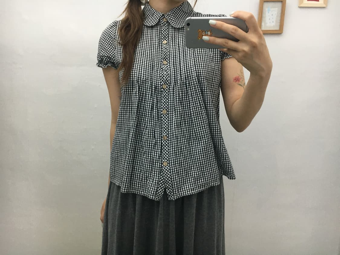 블랙체크 둥근카라 블라우스 상품이미지2