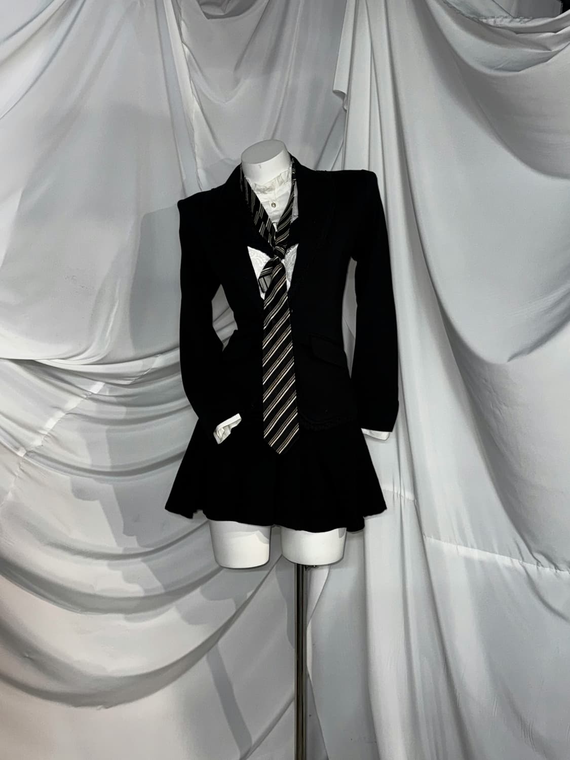 엑시즈팜 세라깔 화이트 코르셋 고스고딕 코디세트  상품이미지8