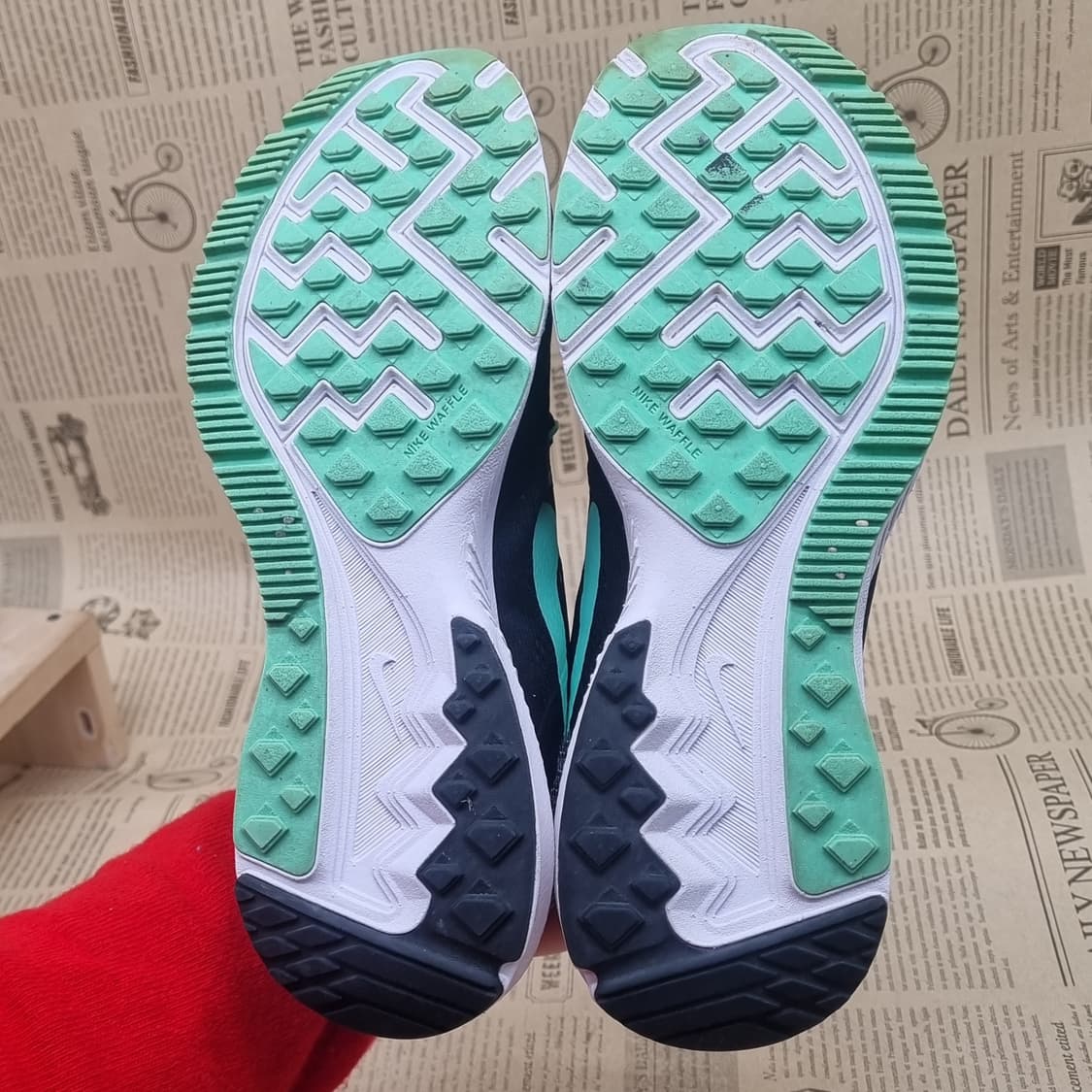 나이키 에어줌 윈플로 2 운동화 245 상품이미지3