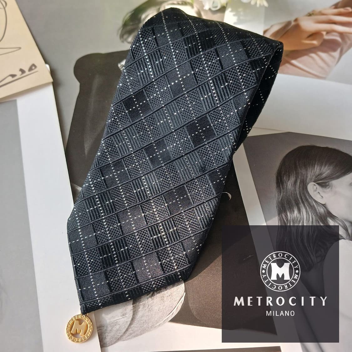 메트로시티 실크 블랙 체크 패턴 넥타이 7cm A등급 A19794 상품이미지1
