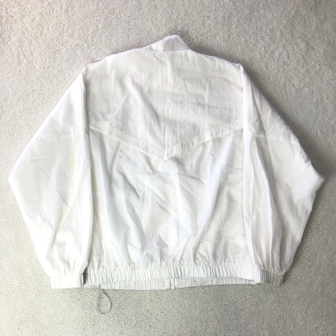 나이키 화이트 바람막이 상품이미지2