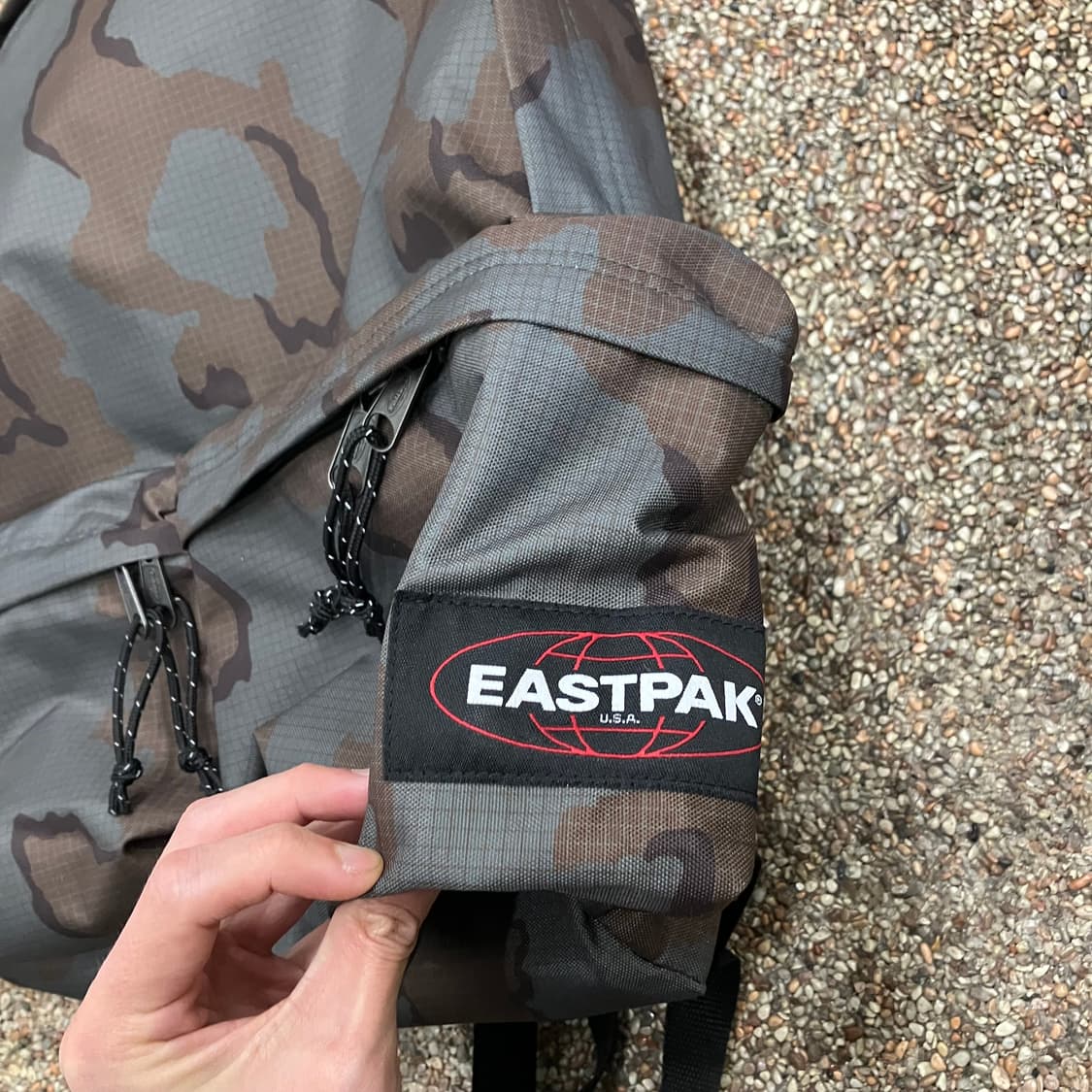219 이스트팩 언더커버 카모 백팩 상품이미지4