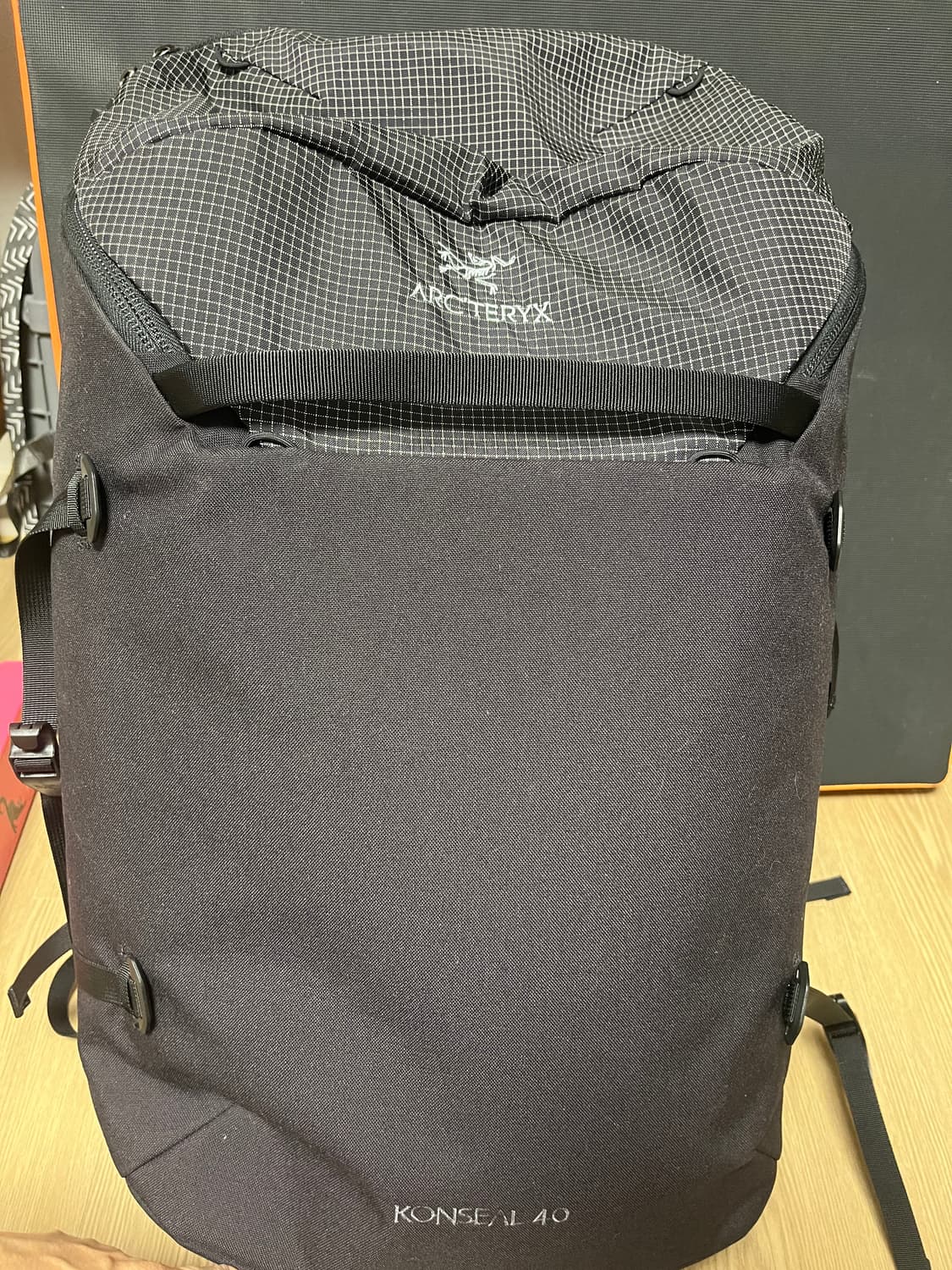 아크테릭스 컨실 백패킹 40L 상품이미지1