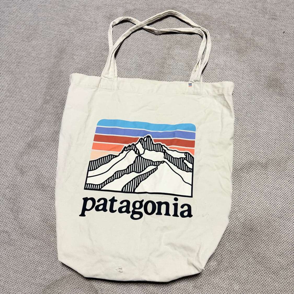 파타고니아 아이보리 토트백 상품이미지1