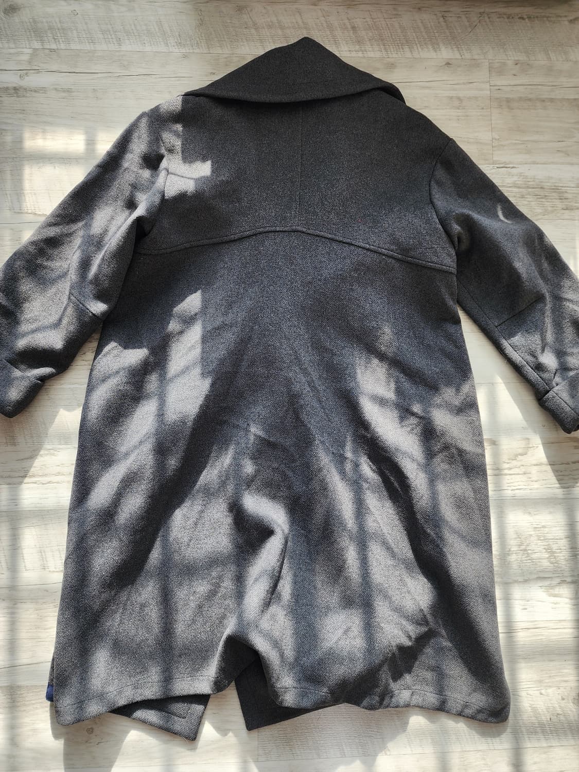 L'ECCOVE 레코브 올혼방 여성 코트 팜. (66~77)사이즈 그레이 상품이미지2