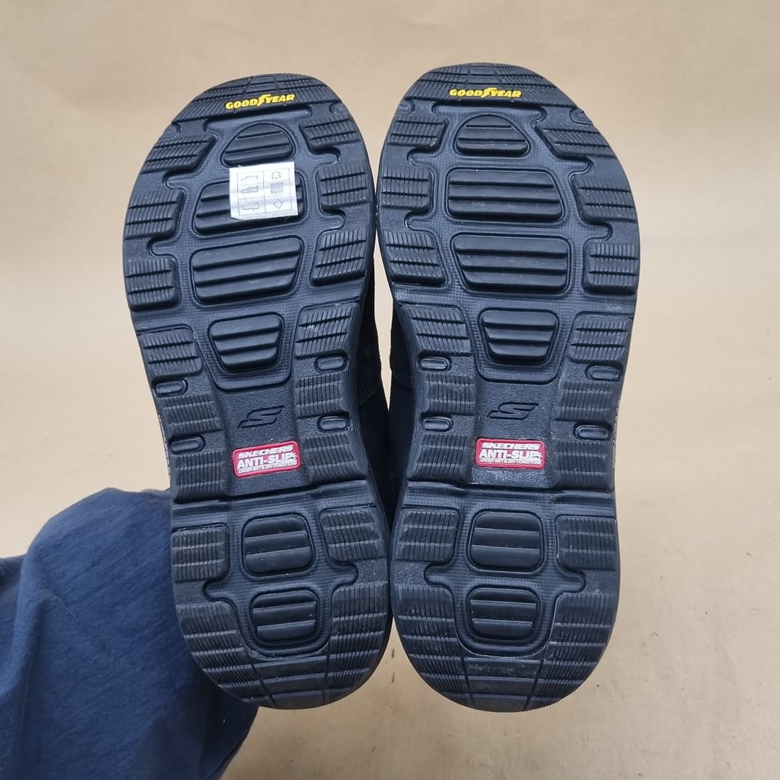 스케쳐스 고워크 아웃도어 슬립온 230 상품이미지3