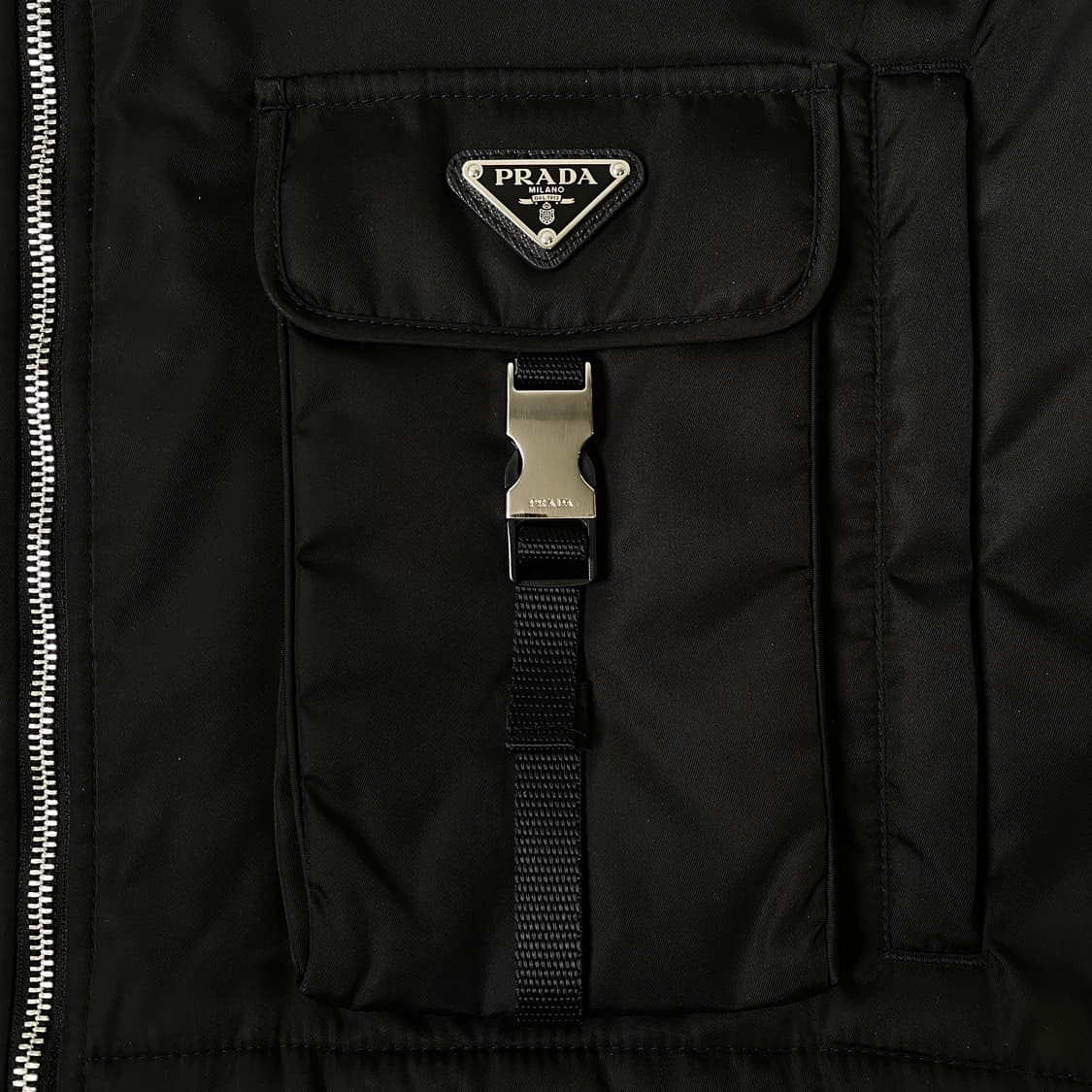 [48] 프라다 리나일론 패딩 베스트 조끼 블랙 상품이미지6