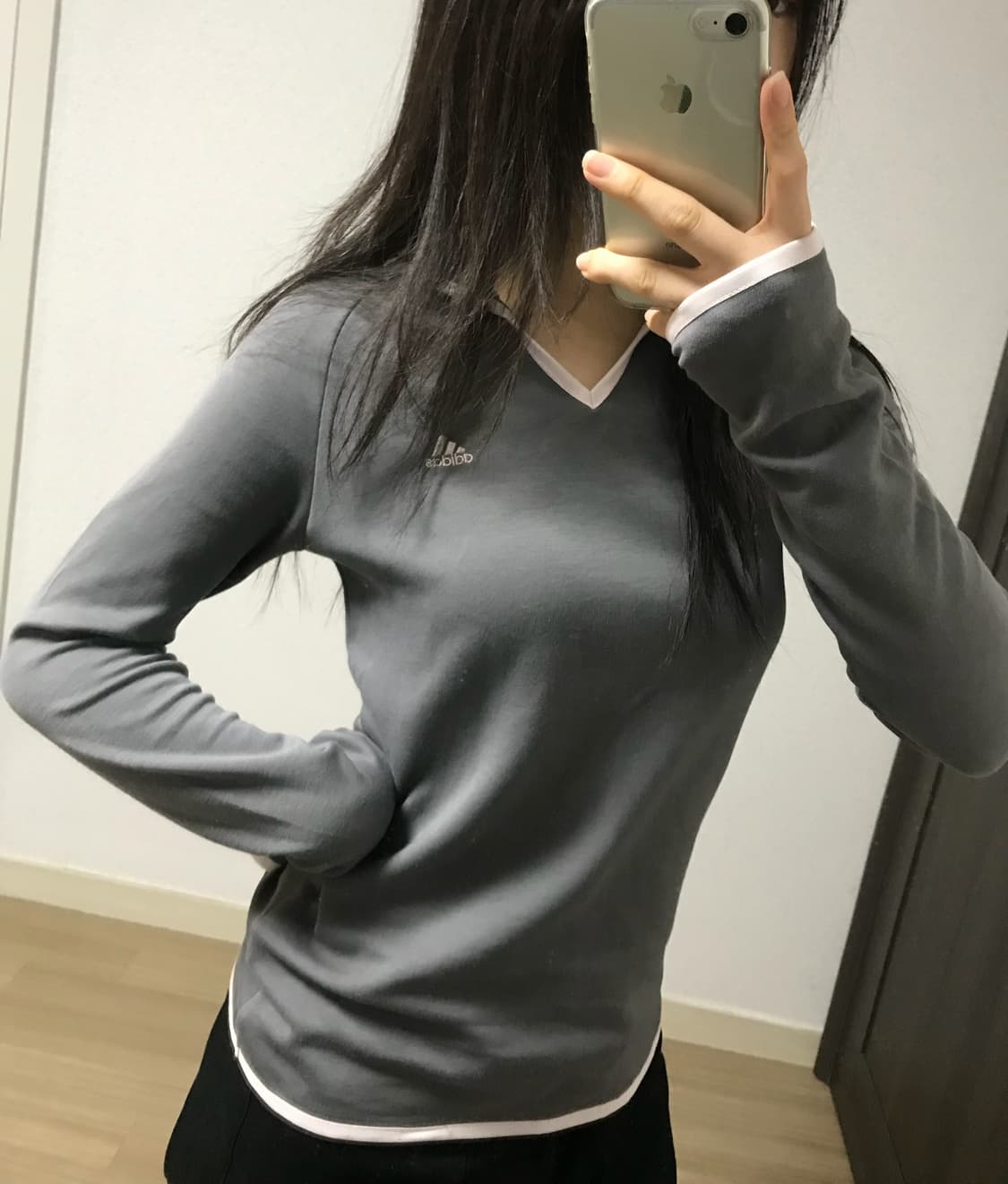 아디다스 그레이 핑크 여성 롱슬리브 상품이미지2