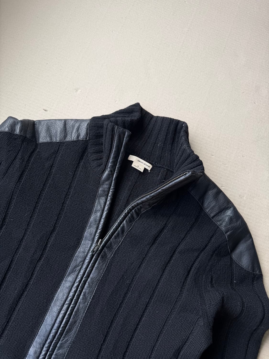 DKNY 블랙 니트 집업 자켓 상품이미지2