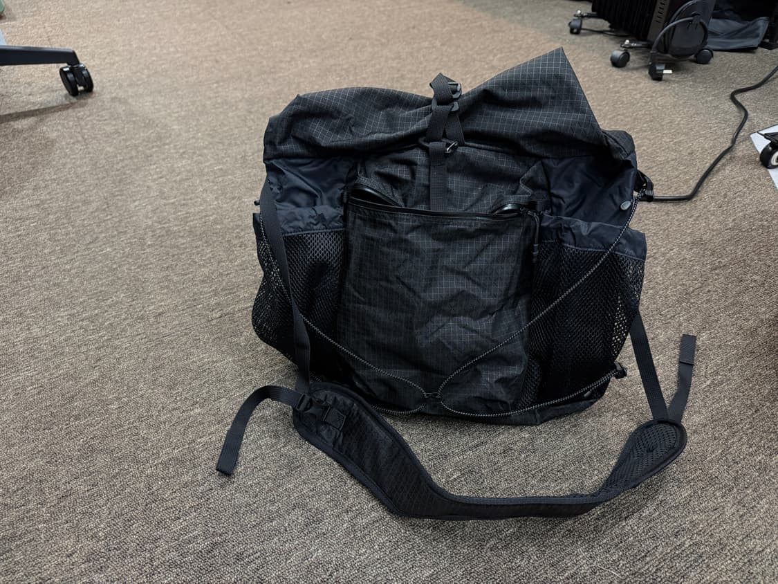 케일 롤탑 크로스백 팝니다 상품이미지4