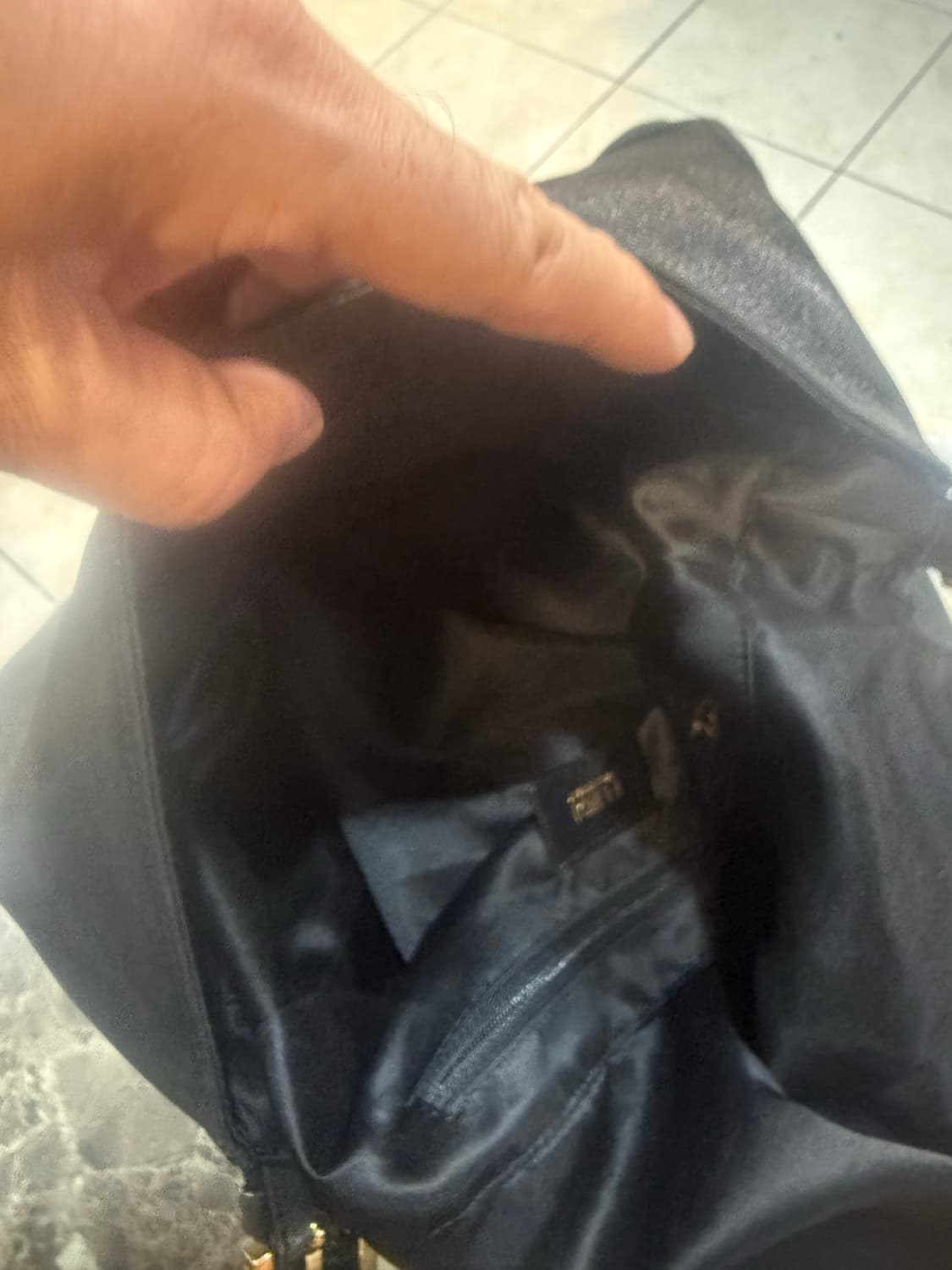 정품 펜디 마마 포에버 숄더백 팝니다 상품이미지6